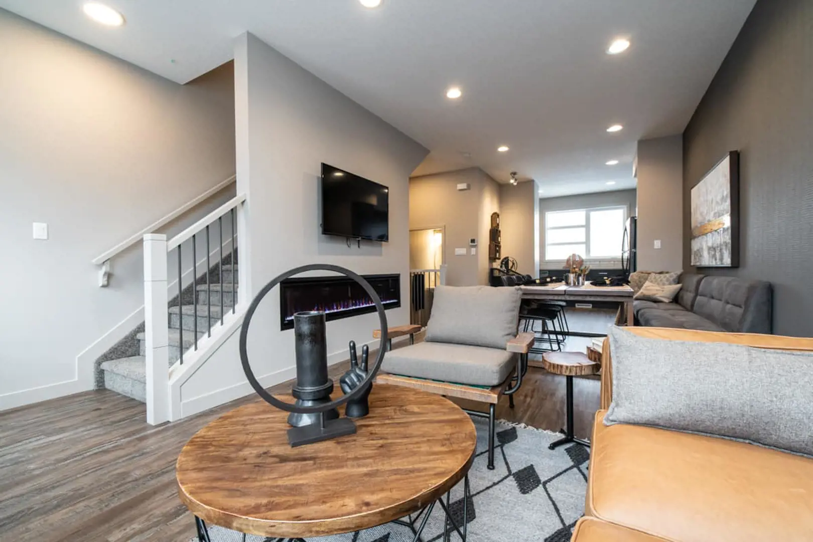 Ava Townhomes located at 17635 58 Street Northwest, Edmonton, AB T5Y 0V2 cover image